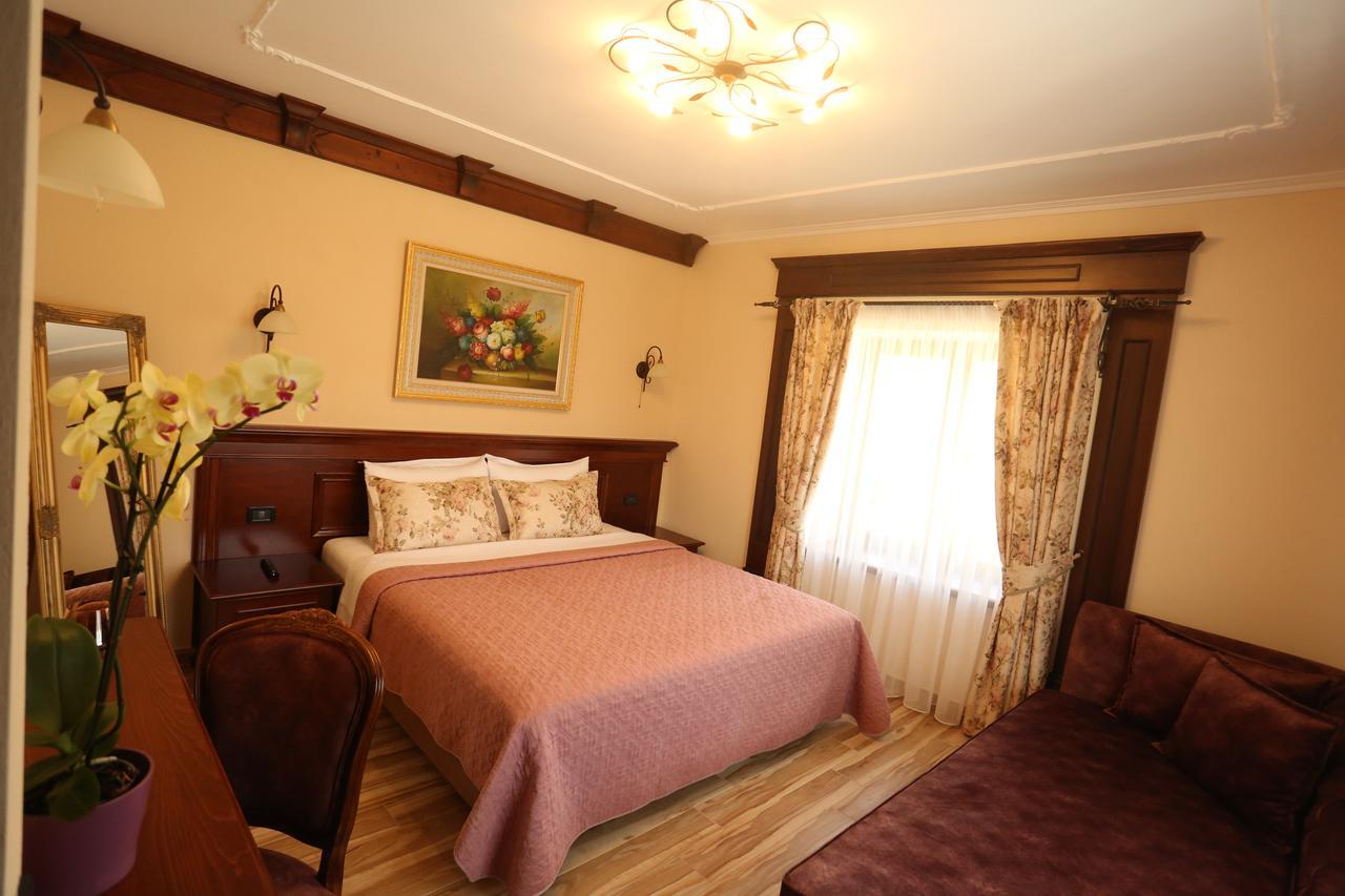 Vila Dante Boutique Hotel Tushemisht Eksteriør billede