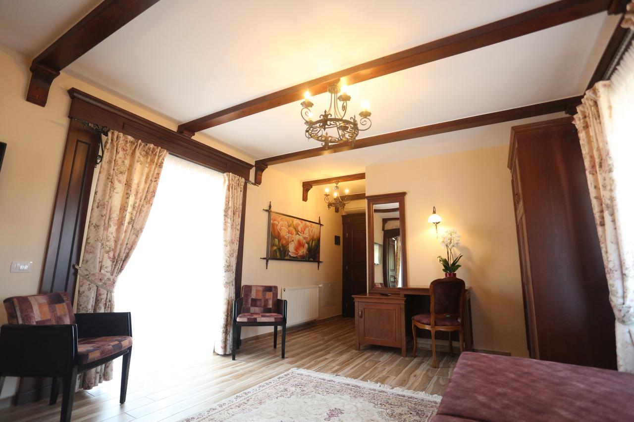 Vila Dante Boutique Hotel Tushemisht Eksteriør billede